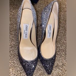These are size 36.5. My size is 36. Wore them once. Comes with dust bag and box